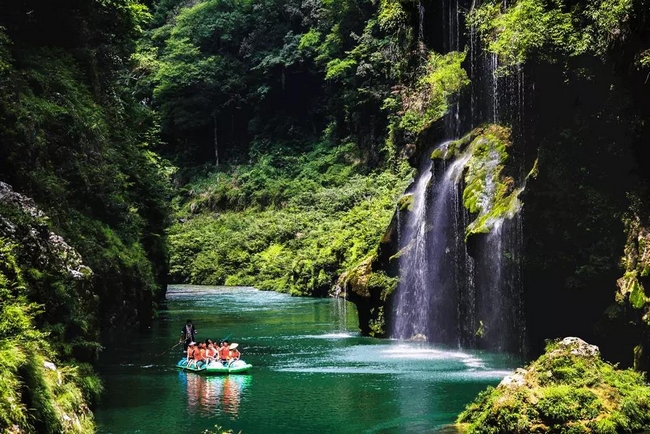 猛洞河漂流 (5).jpg