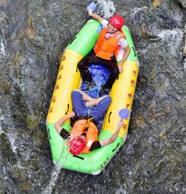周洛飞瀑漂流 (5).jpg