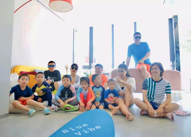三亚亲子冲浪 (2).jpg