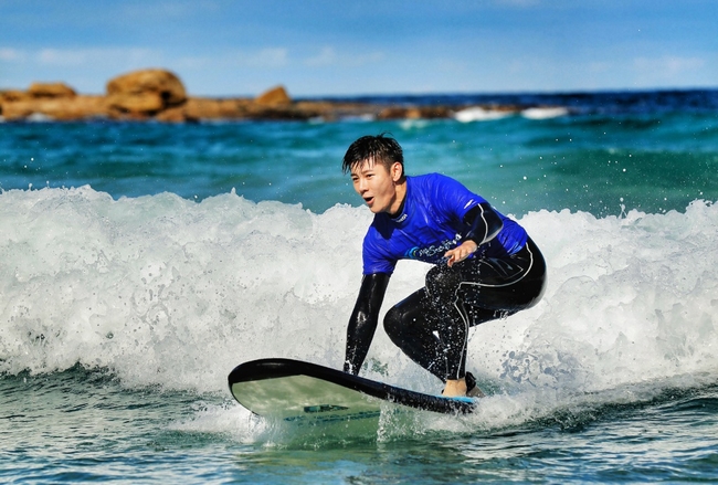 海南三亚冲浪 (2).jpg